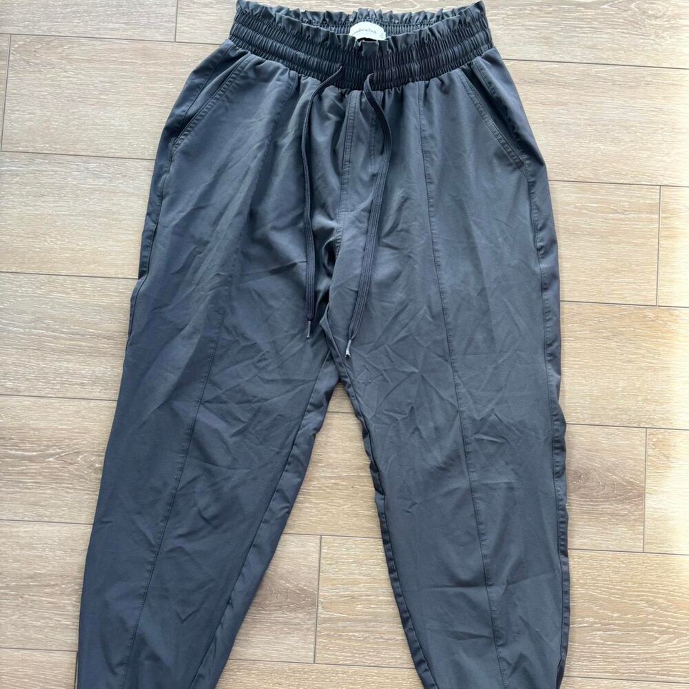 Abercrombie & Fitch Gray High Elastic Drawstring Waist Jogger Pants Sz Small - Picture 2 of 6